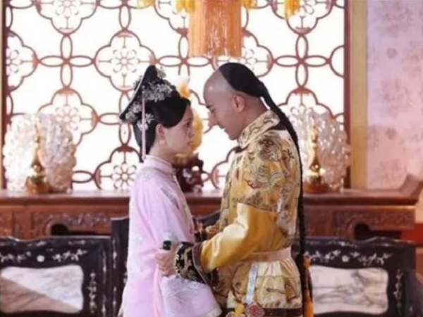 Chuyện về 2 chị em ruột gả cho Hoàng đế Khang Hi: Người được phong Hoàng hậu; người trở thành Quý phi đặc biệt nhất triều Thanh