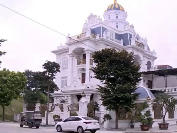 Bí mật bất ngờ trong căn biệt thự lộng lẫy ở Bắc Ninh