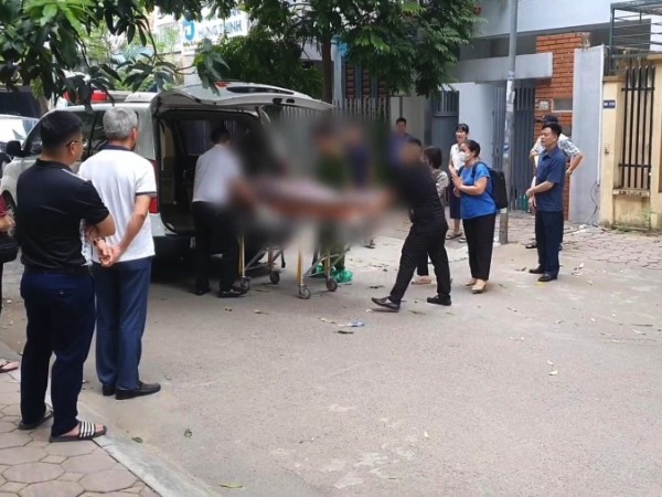 Điều tra nguyên nhân 2 cha con tử vong bất thường và người phụ nữ có biểu hiện nói nhảm