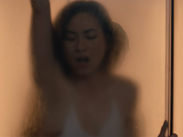 Phim có Miu Lê, Phương Anh Đào ngập cảnh nóng