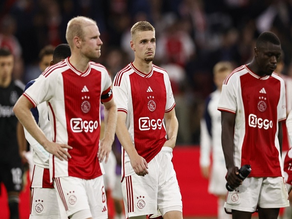 Lịch thi đấu bóng đá hôm nay 2/11: Ajax thời hậu Ten Hag đá 'chung kết ngược'