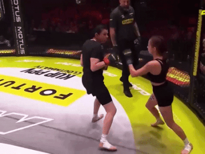 Độc lạ MMA: 'Mẹ chồng hờ' 50 tuổi tung loạt đòn hạ knock-out bạn gái cũ của con trai, cư dân mạng hả hê