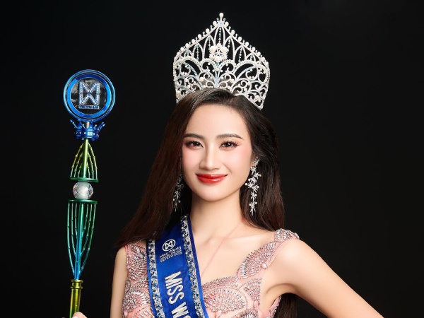 Hoa hậu Ý Nhi rời showbiz, du học Úc 2 năm theo diện nào?