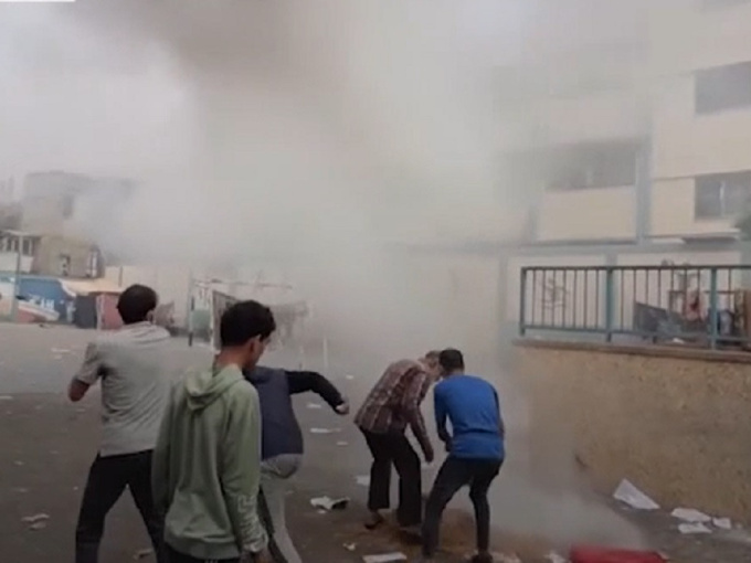 Người dân Gaza tố Israel dùng vũ khí cấm, Mỹ nói Syria gửi khí tài cho Hezbollah