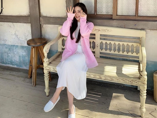 Tủ đồ thu của Park Min Young có quá trời item xinh xắn, chị em đừng ngần ngại sắm theo
