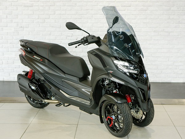 Piaggio MP3 Sport 400 2023 về Việt Nam