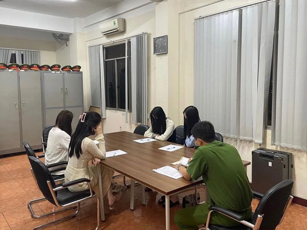 Tiết lộ hành trình triệt phá đường dây môi giới cho ca sĩ, người mẫu, hoa khôi và 'hot' Tiktoker bán dâm quy mô lớn