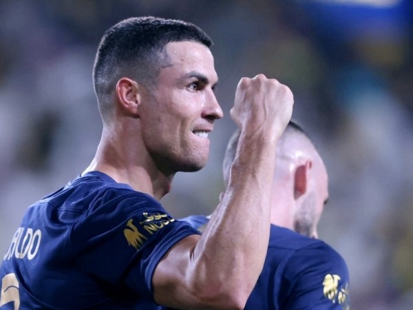 Ronaldo ghi siêu phẩm, Al Nassr thắng dễ Al Khaleej