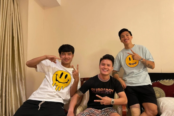 Hé lộ lý do nhiều cầu thủ nổi tiếng vắng mặt tại đám cưới của Đoàn Văn Hậu và Doãn Hải My