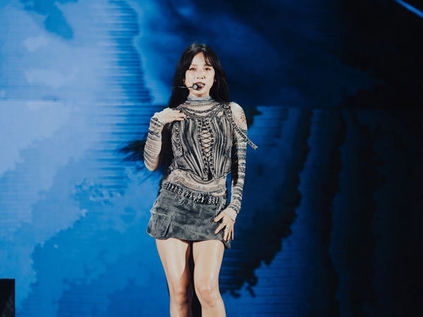 Lee Hyori đội nón lá diễn siêu hit 10 Minutes tại Việt Nam