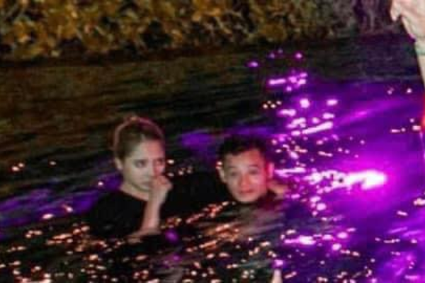 Vợ chồng Độ Mixi tham dự lễ cưới của Gin Tuấn Kiệt - Puka nhưng theo phong cách 'một mình một cõi'