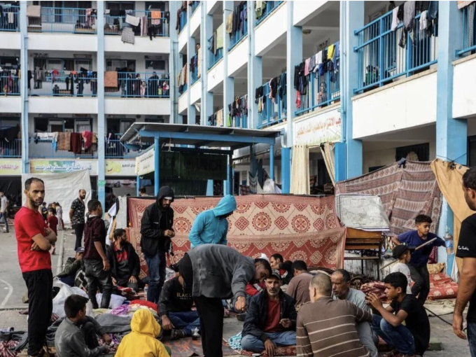 Thảm cảnh 600 người dùng chung một nhà vệ sinh ở nam Gaza