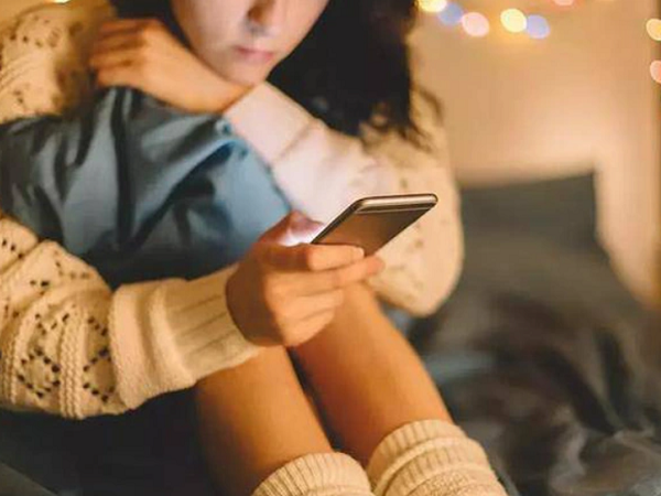Thời điểm nguy hiểm nhất trong ngày mà bạn không nên dùng điện thoại