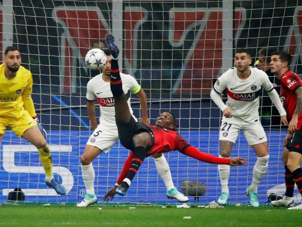 Milan thắng ngược PSG: Ngày Leao che mờ Mbappe