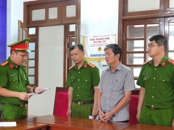 'Siêu lừa' dùng sổ đỏ người khác để chiếm đoạt 20 tỷ đồng tiền đặt cọc