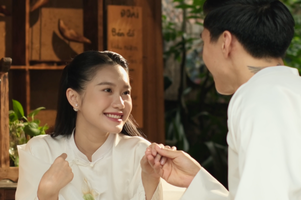Hé lộ đoạn clip chụp ảnh cưới của Hải My - Văn Hậu, thần thái sang trọng của cô dâu là tâm điểm