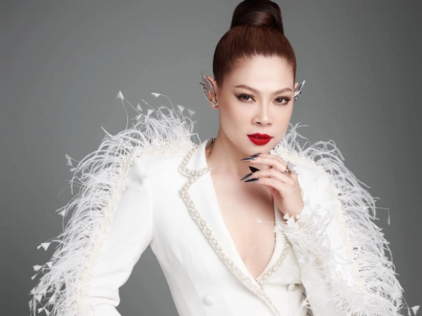 Thanh Thảo cover nhạc Văn Mai Hương, hát 1 chữ mà phá hết tất cả: 'Từ Đại Minh Tinh thành đại linh tinh!'