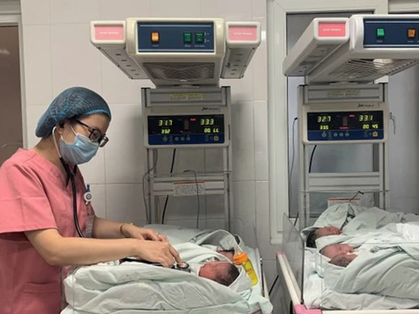 Đề nghị hỗ trợ tiền cho phụ nữ sinh con thứ 2 ở địa phương có mức sinh thấp
