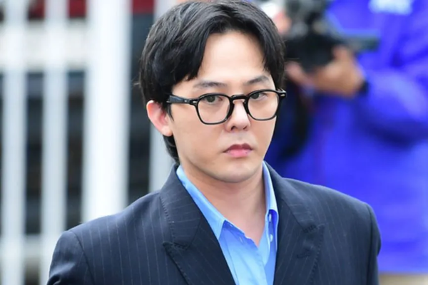 G-Dragon bị tố tiêu huỷ chứng cứ dùng ma túy, chị gái có động thái cực gắt