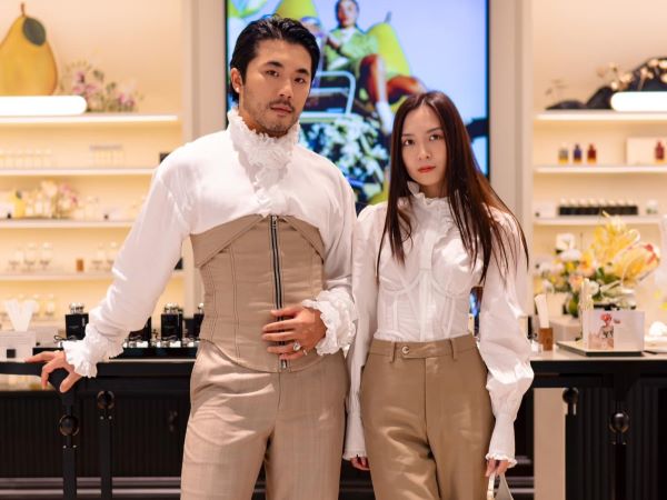 Tủ đồ toàn váy đầm của con rể 'vua hài đất Bắc' Xuân Hinh, có lần điệu hơn cả vợ