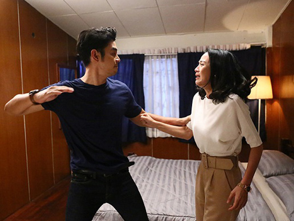 Vợ đi làm lương hơn 30 triệu/tháng vẫn bị chồng bắt nghỉ việc vì lý do oái oăm không ngờ