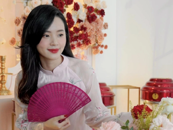 Midu bí mật lên xe hoa?