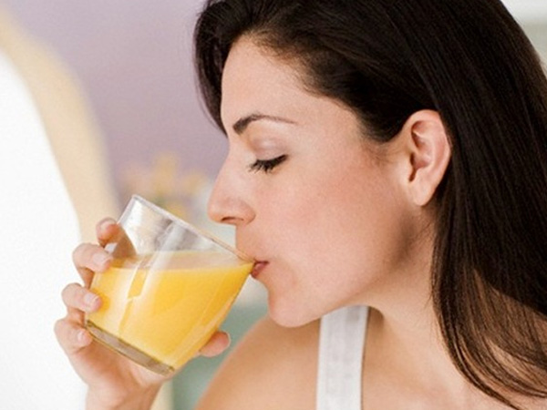7 sai lầm tai hại khi uống nước ép trái cây