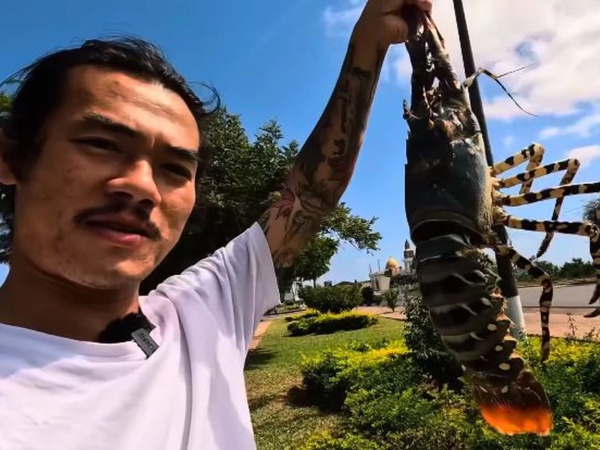 'Gã ăn mày' người Hải Dương tiết lộ về nơi chỉ người nghèo mới ăn tôm hùm, ra biển sai ngày có thể rắc rối lớn