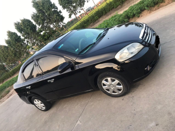 Tiêu thụ ô tô tháng 10 giảm nhẹ bất chấp cuộc đua hạ giá xe