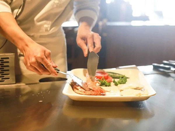Trên bàn tiệc người EQ cao sẽ chọn 3 món này: Không cần thứ đắt nhất nhưng vẫn có thể 'lấy lòng người'
