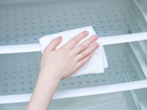 Đặt một chiếc khăn trong tủ lạnh có công dụng gì?