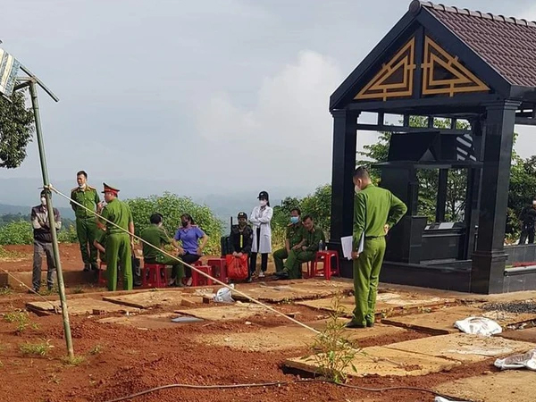 Vụ tranh chấp hài cốt người chết hơn 3 tháng: Người vợ khiếu nại chính quyền
