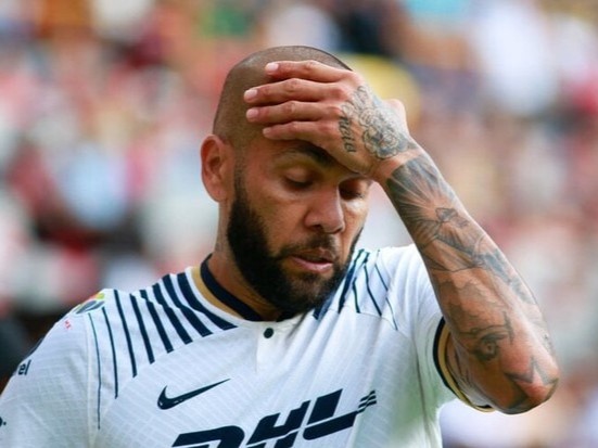 Dani Alves bị kết tội tấn công tình dục, đối mặt án tù 4-15 năm