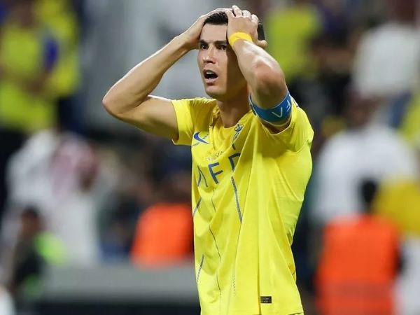 Ronaldo thảm bại trong danh sách ‘Vận động viên quyến rũ nhất’