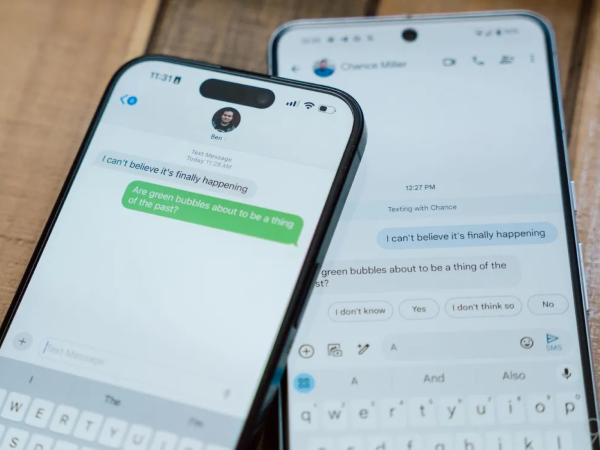 Tin nhắn iPhone sắp hết thời lúc xanh lá, lúc xanh dương