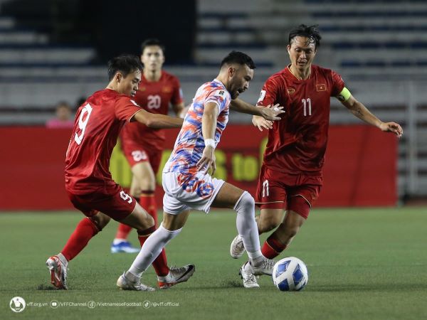 FIFA báo tin vui cho ĐT Việt Nam, thầy trò HLV Troussier đứng trước cơ hội làm nên lịch sử