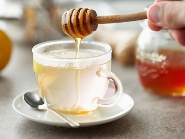 Ai hay uống mật ong buổi sáng nhất định phải tránh sai lầm này