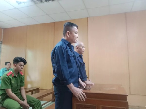 Phát hiện '1 triệu USD nhuộm đen' ở Sân bay Tân Sơn Nhất: Lời khai bất ngờ