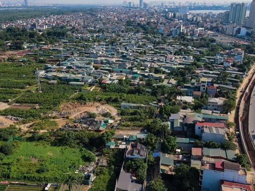 Hàng ngàn m2 đất nông nghiệp sát hồ Tây biến thành gara ôtô, nhà ở