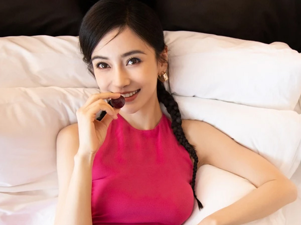 Angelababy còn lại gì khi bị cấm sóng ở tuổi 34