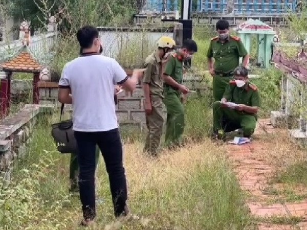 Xác người trong nghĩa trang và quá trình ra tay tàn độc của sát thủ
