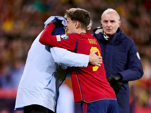 Gavi chấn thương dây chằng phải nghỉ gần 1 năm, Barca được FIFA bồi thường thế nào