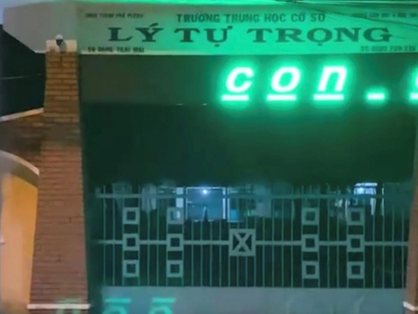 Vì sao bảng điện tử LED ở nhiều tỉnh thành chạy dòng chữ nhạy cảm?