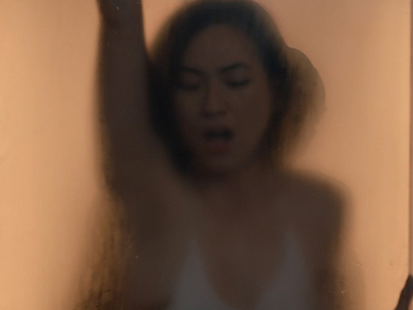 Phim 18+ có Miu Lê, Phương Anh Đào: Sa đà vào cảnh nóng, thừa thãi và phản cảm