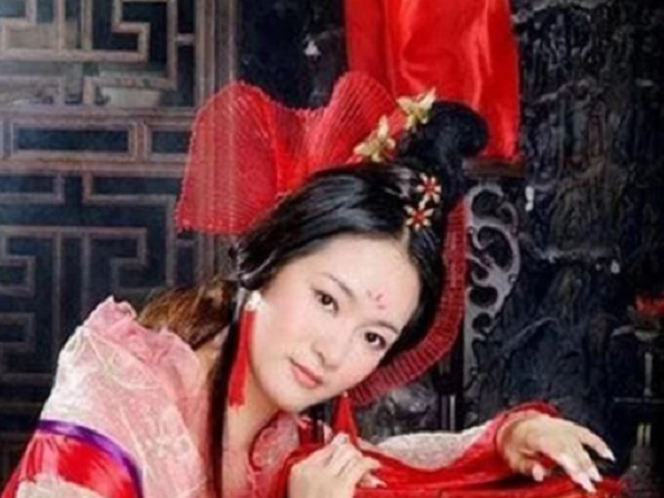 Tại sao người xưa nói rằng thà lấy một nô tỳ nhà đại gia còn hơn gái nhà nghèo? Về phần sự thật, con người hiện đại cũng vậy!