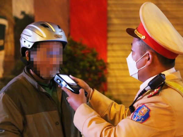 Quy định ngưỡng vi phạm nồng độ cồn qua các giai đoạn