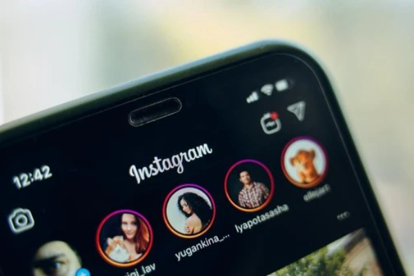 Instagram chuẩn bị có cập nhật rất quan trọng, dân thích sống ảo bằng story 'ăn mừng'