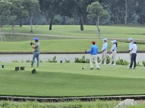 Phó Thủ tướng yêu cầu Bắc Ninh báo cáo thông tin GĐ sở chơi golf giờ hành chính