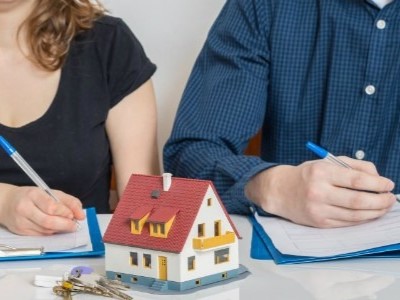 Đang bị xem xét xử lý, quan chức làm thủ tục ly hôn có nhằm tẩu tán tài sản?