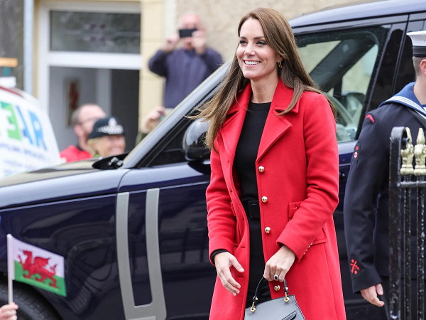 Vương phi Kate Middleton chính là 'sách mẫu' diện trang phục màu sắc sang trọng, tinh tế